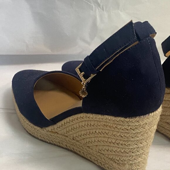 Crown & Ivy Wedge Sandals Boho Espadrille Block Heels with Ankle Strap & Charm - Picture 5 of 7